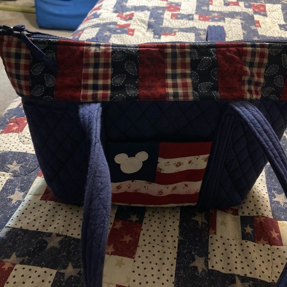 Mickey Mouse Patriotic quilted bag.14" x 10". Used. Zipper & 6 pockets on inside - Picture 2 of 9